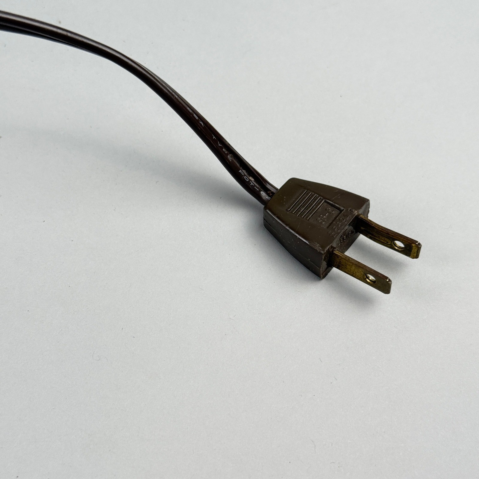 Emerson M 3000 Vintage Stereo System Turntable 8-Track Cassette AM/FM Receiver