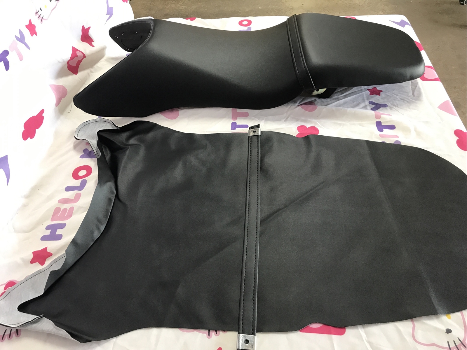 HONDA CBR600 CBR600F4 SEAT COVER CBR 600F4 1999 - 2007 + STRAP (H*-26)