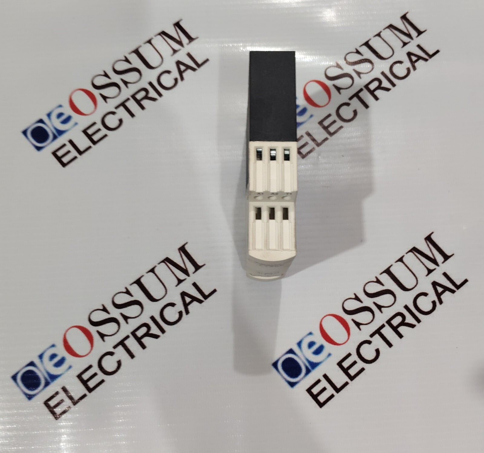 SCHNEIDER ELECTRIC LT3SE00M THERMISTOR PROTECTION RELAY VOLTAGE 220VAC FAST SHIP