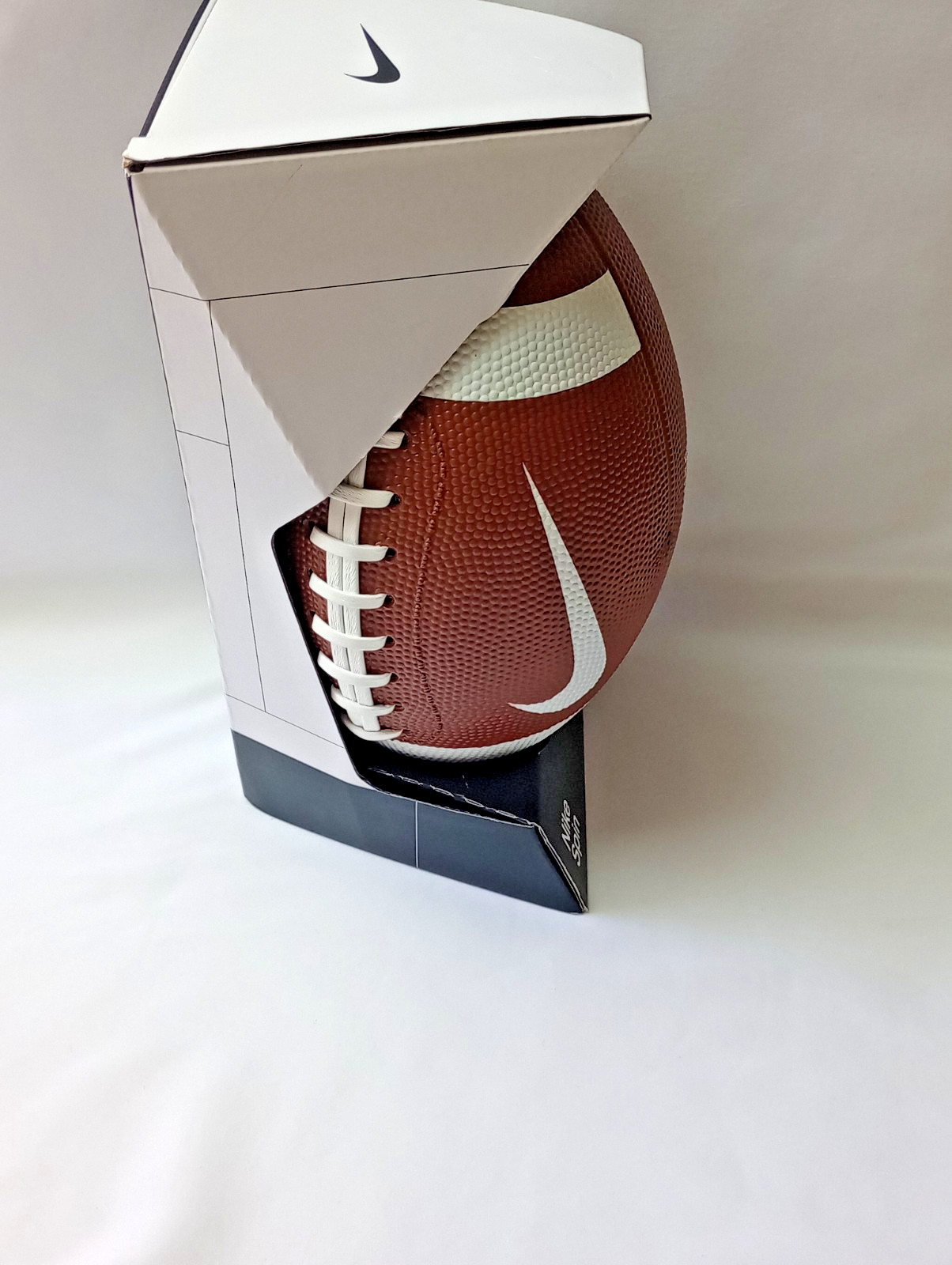 Nike Spin Football Youth Size Brown Rubber Training Ball New In Box