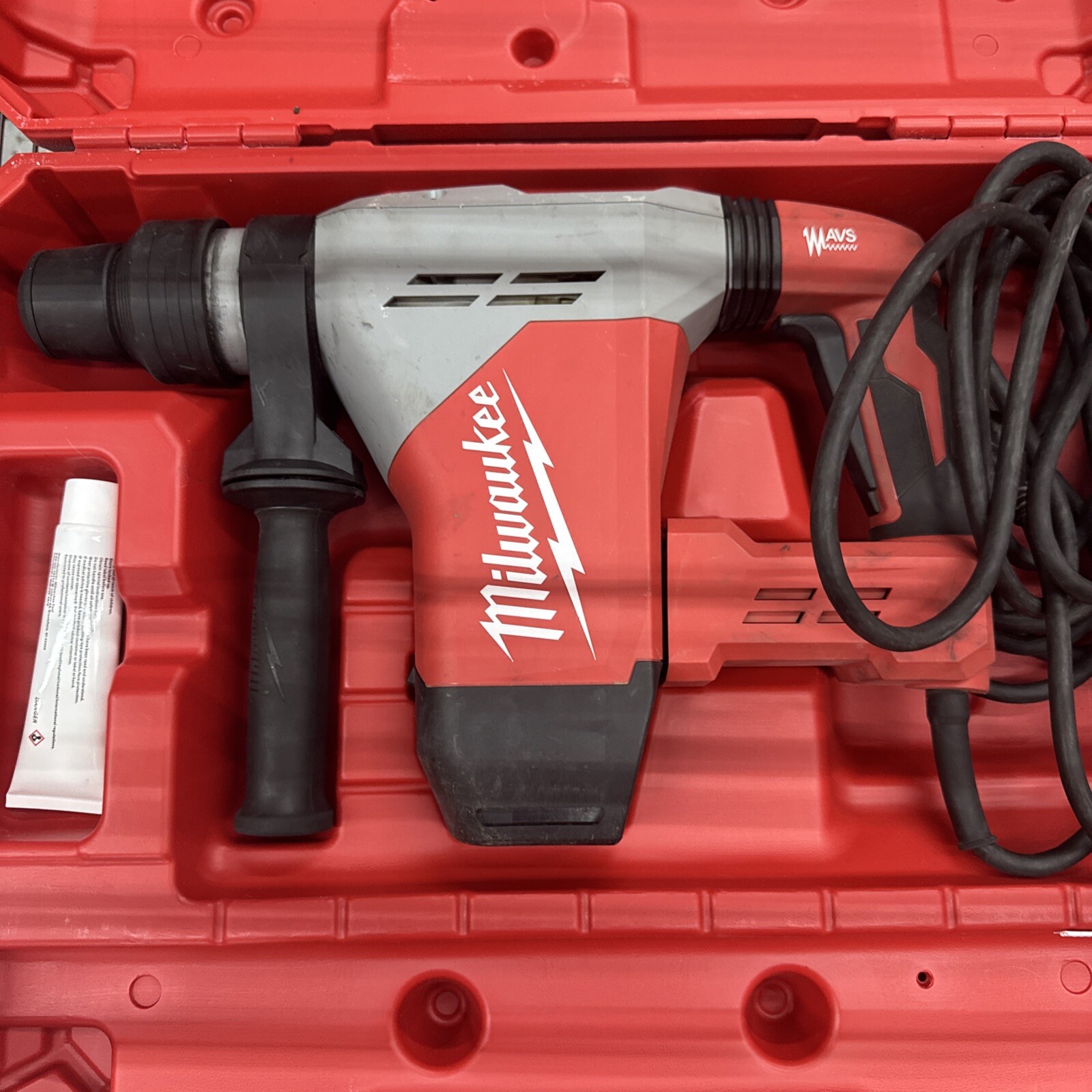 Milwaukee 5517-21 120V Corded Electric 1 9/16” SDS Max Rotary Hammer