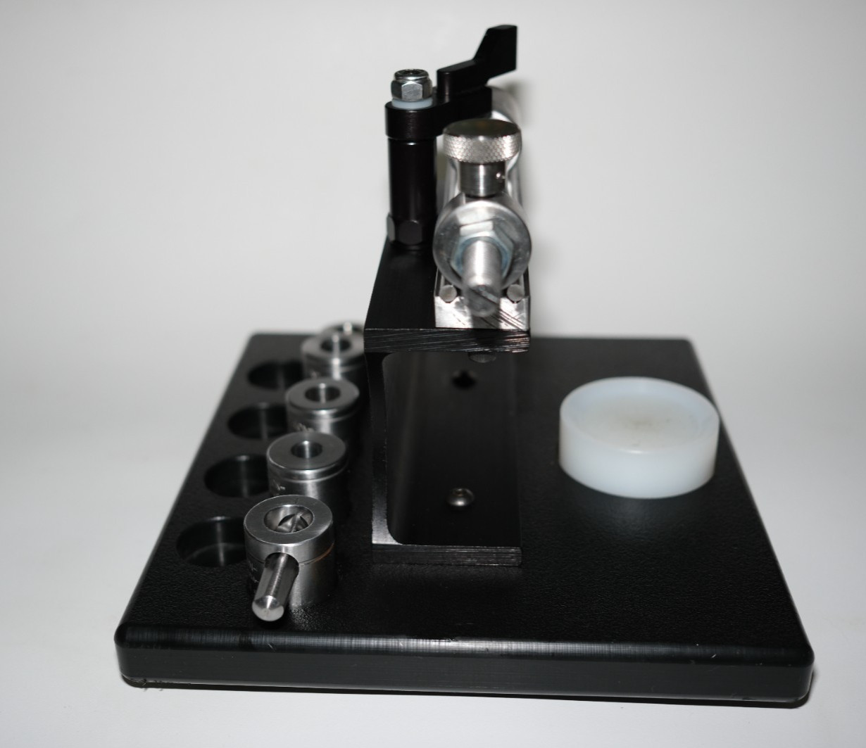 L.E. WILSON / Sinclair Premium Case Trimmer with Stand, 5 case Holders