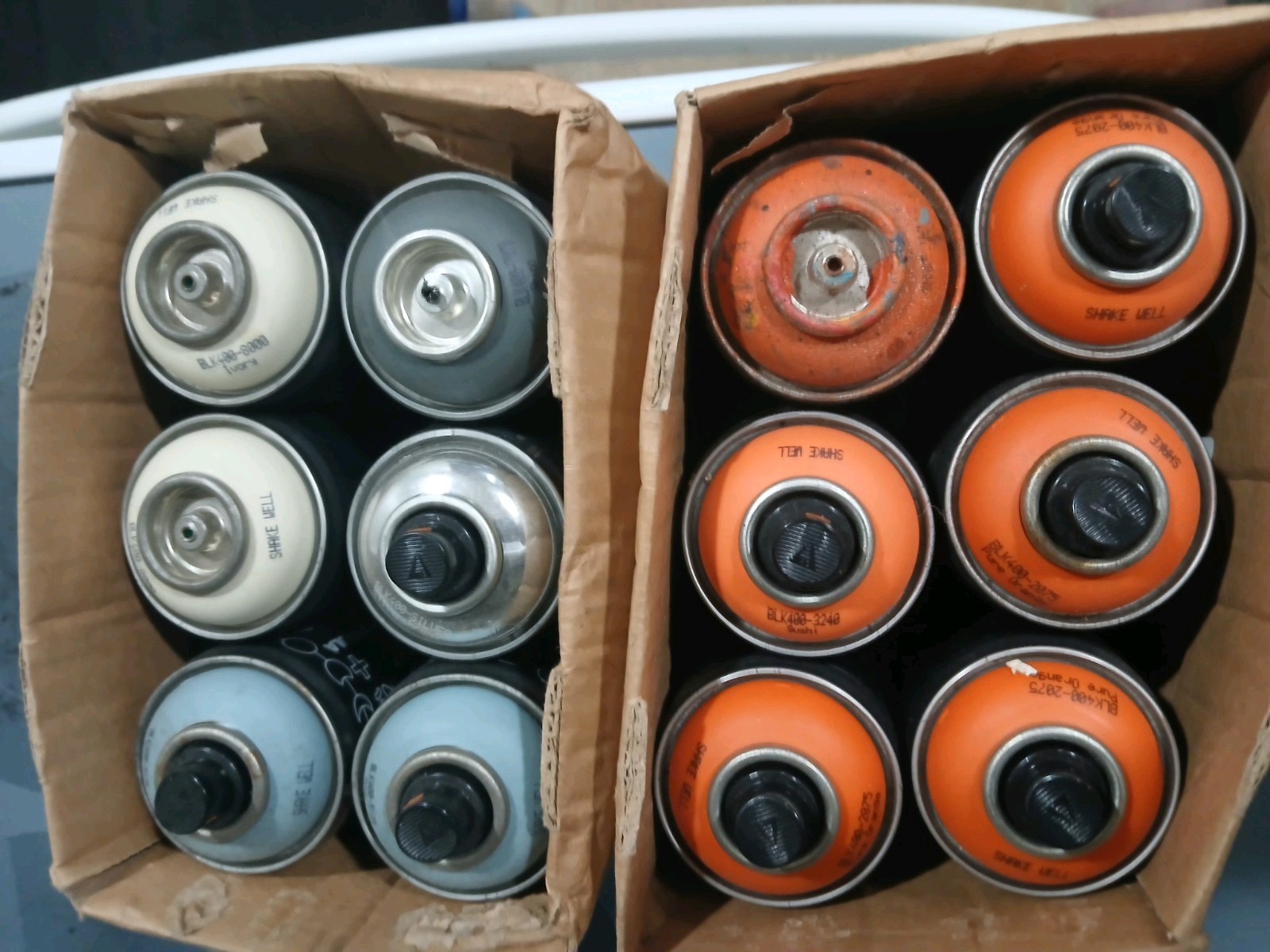 12 Pack - Montana Black, 400ml spray cans, Assorted colors...