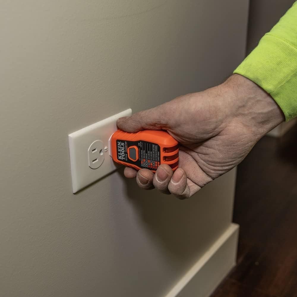 Klein Tools ET310KIT AC Circuit Breaker Finder Kit, Electric Tester, GFCI Tester