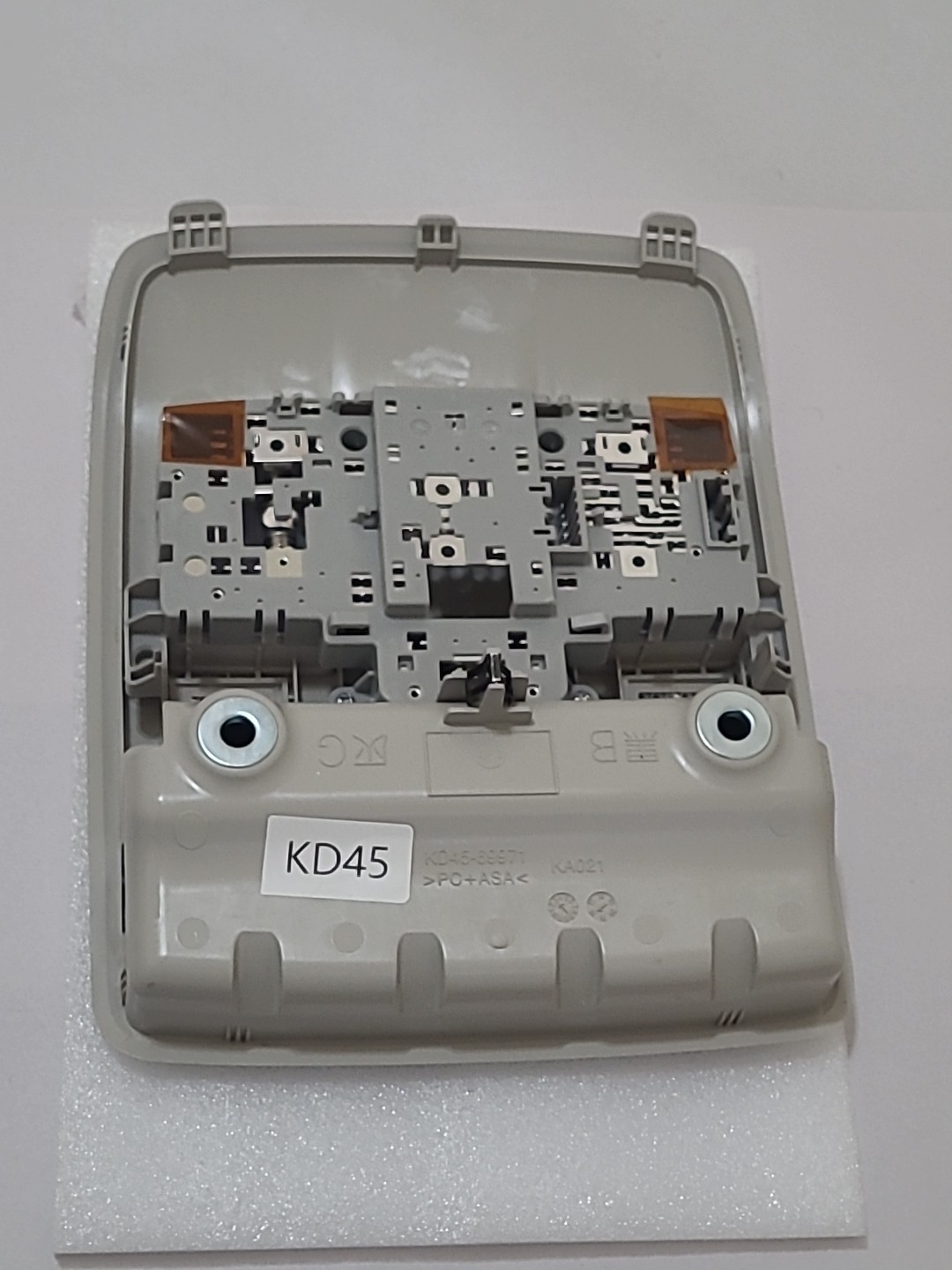 2018-2021 MAZDA 6 FRONT ROOF OVERHEAD CONSOLE DOME LIGHT KD4569971 TRIM_GT7