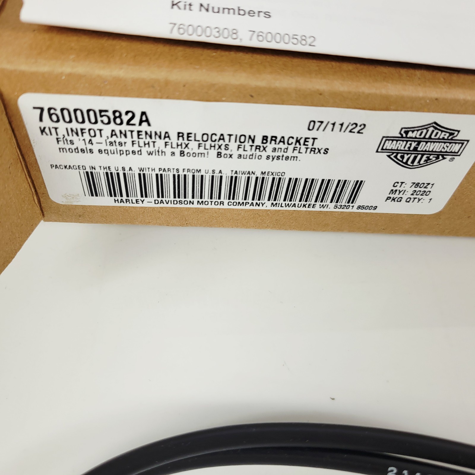 OEM Harley Davidson AM/FM Antenna Relocation Kit - 76000582A / 2014-2025 Touring