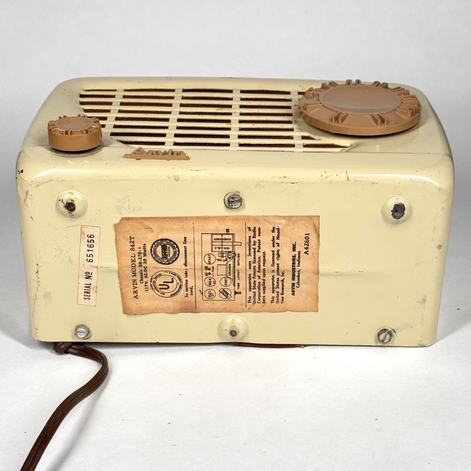 Vintage Arvin metal tube radio model 842T (1954)