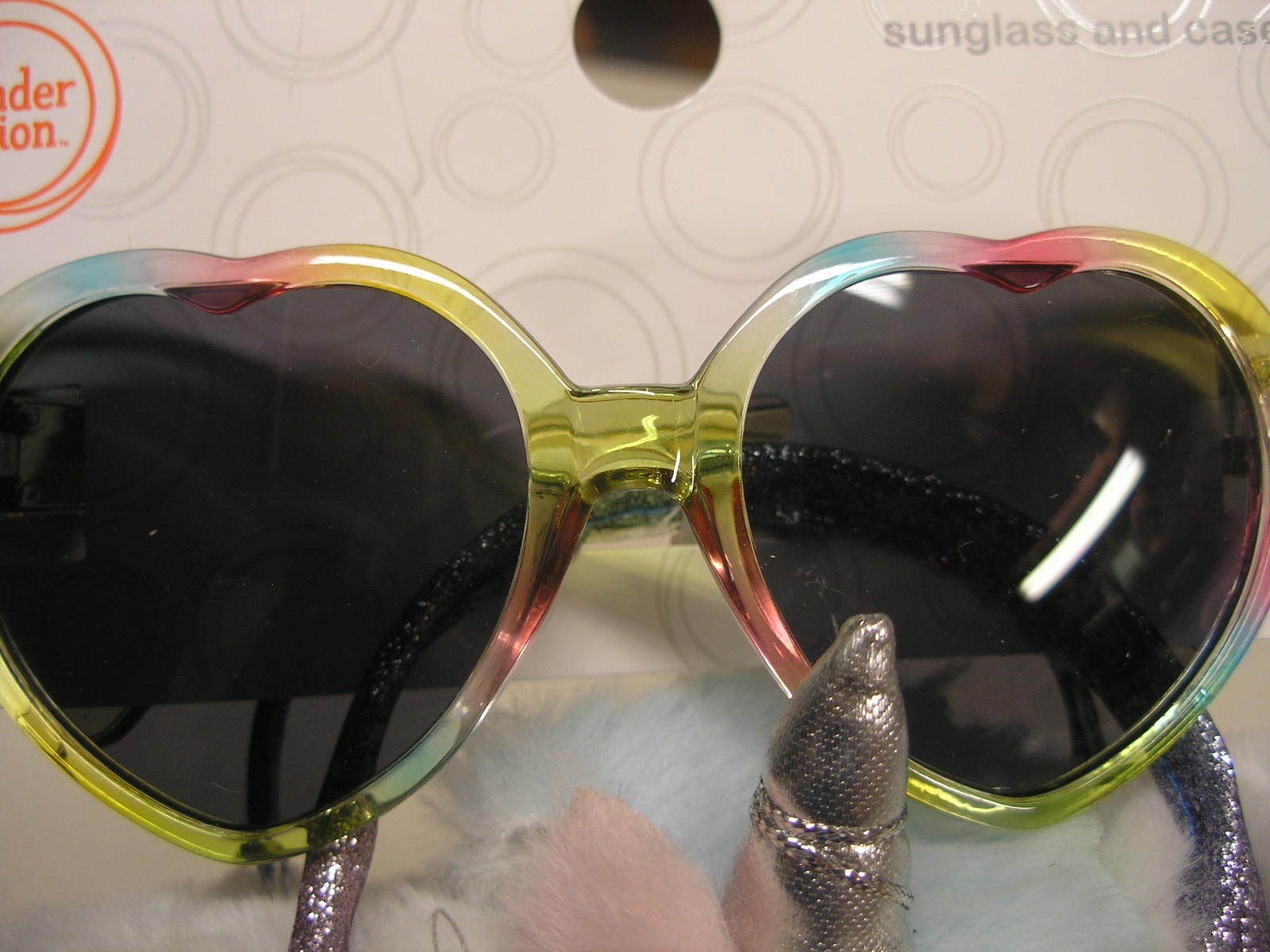KIDS SUNGLASSES WITH CASE, BRAND NEW, AGES 3+
