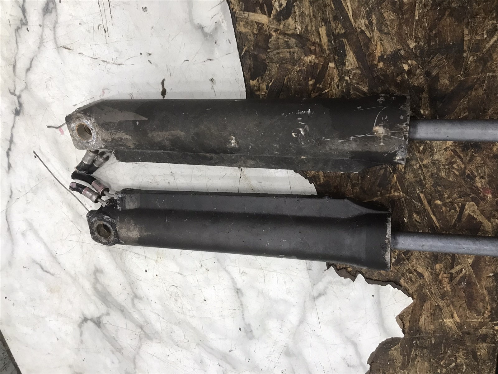 Volvo Penta SX Stern out drive outdrive trim tilt lift hydraulic cylinders