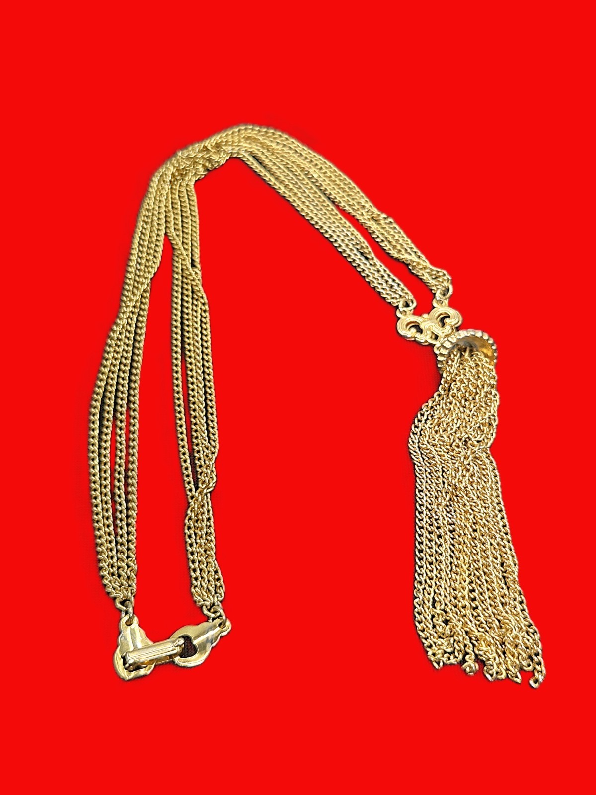 Vntg Multichain And Tasseled Necklace in Gold Tone- 70’s Unmarked