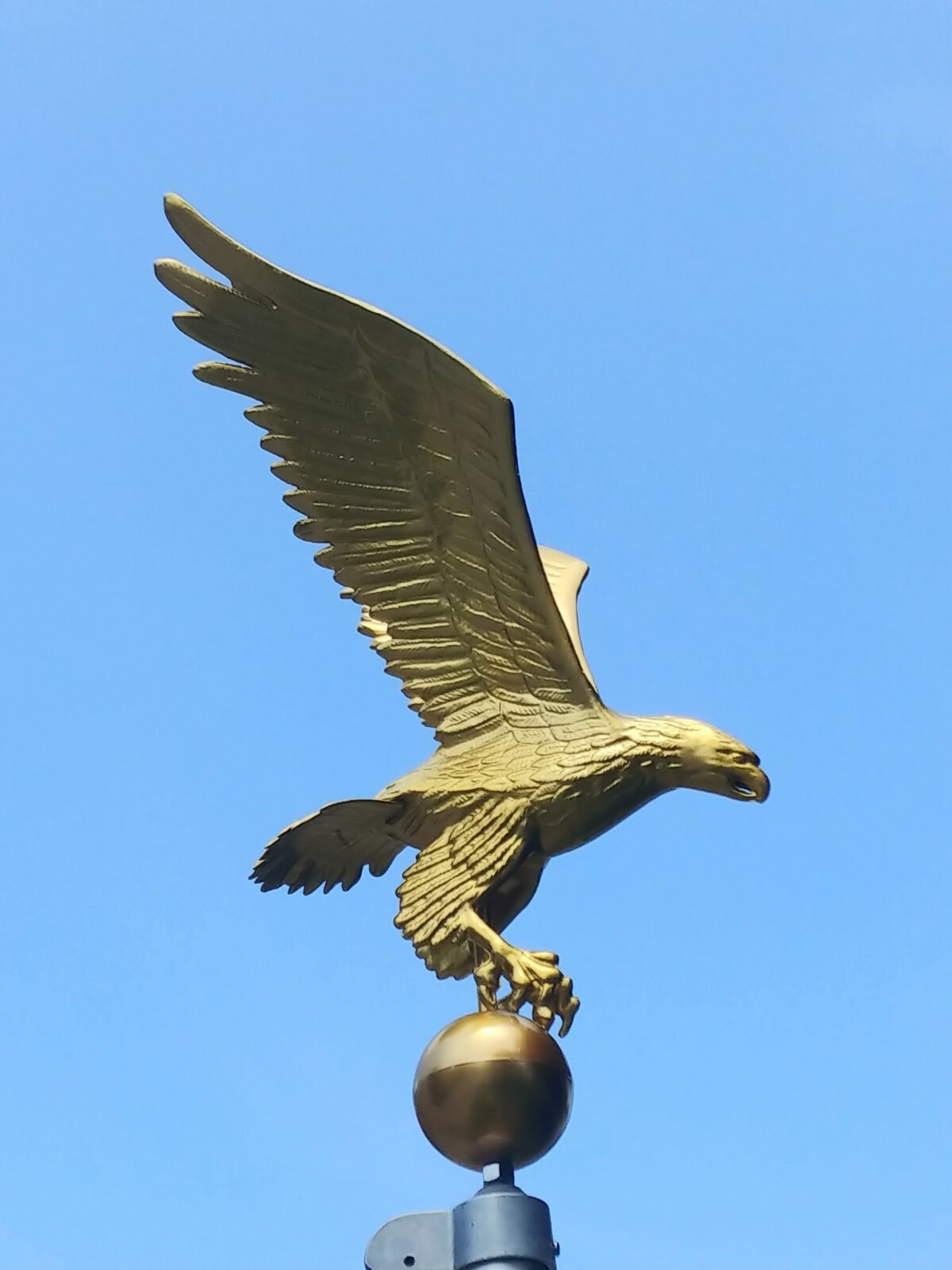 Flagpole Eagle Topper Decorative Gold Finial Globe Outdoor XX-Large 32 inch