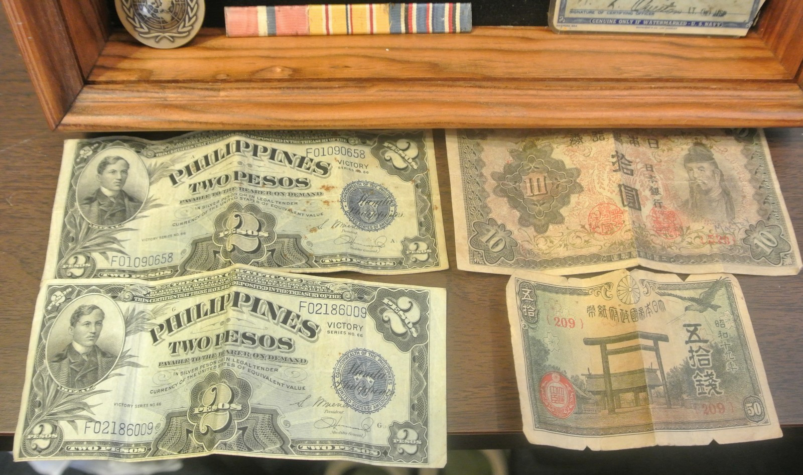 Vintage World War 2 Shadow Box US Navy Medals Ribbons Currency Flag USS Piedmont