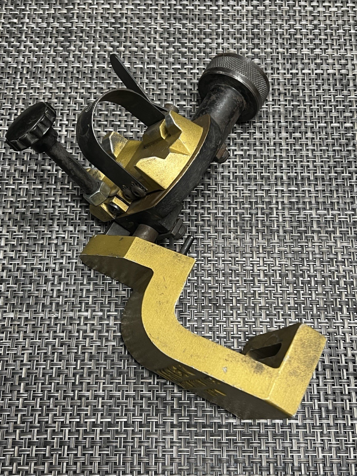 Darex M-Series Drill Grinder No. 3920 Point Splitting Attachment (3-A)