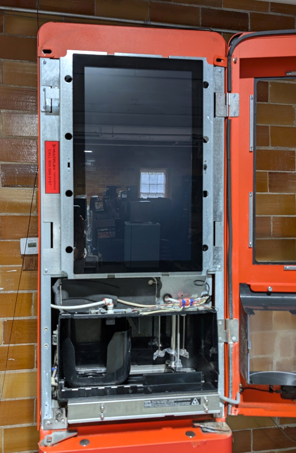 Multiplex Fresh Blends Self Serve Blended Beverage Machine, 45 / hr, Icemaker