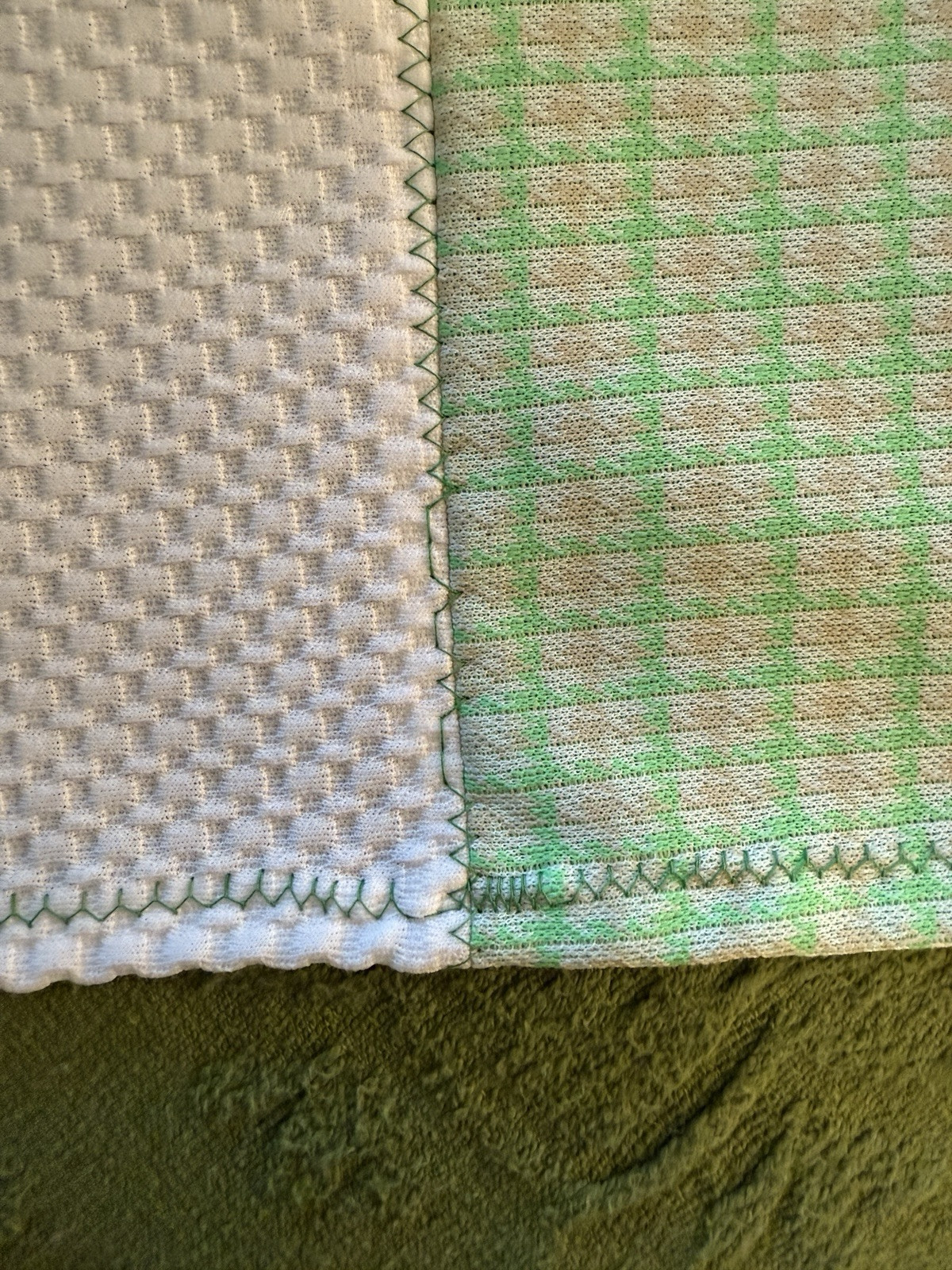 Vintage 70's Patchwork Coverlet Bedspread Quilt Topper