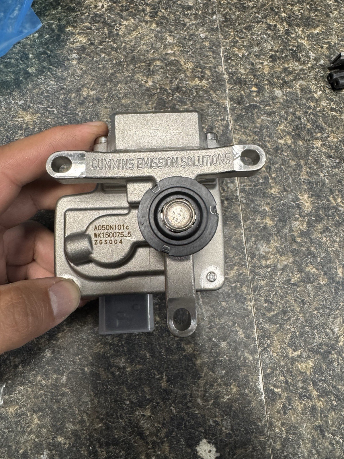 OEM Detroit Mercedes Diesel Exhaust Fluid Doser DEF Metering A0001405539