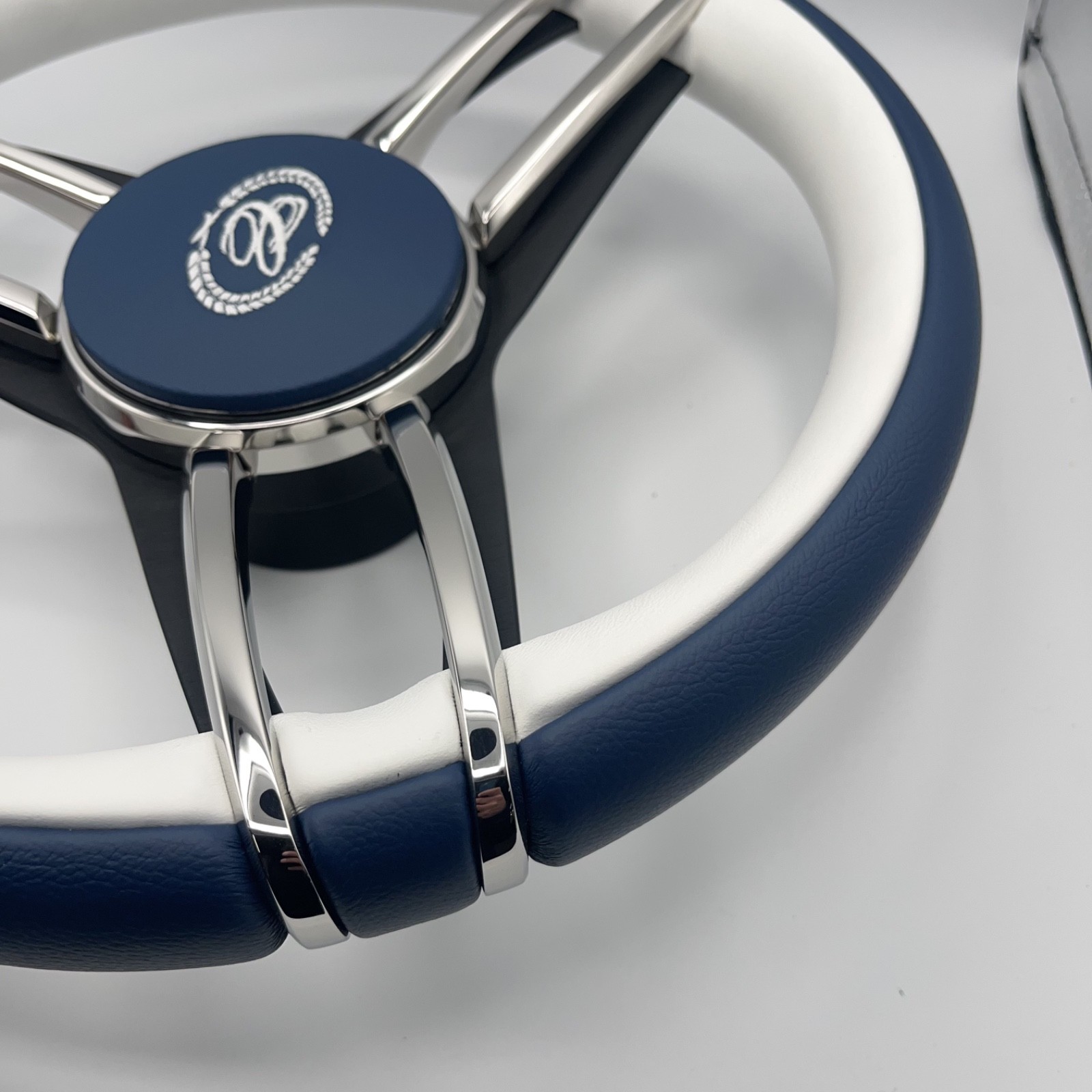 Cobalt Boat Steering Wheel Stainless Steel Spoke Leather Rim | Cobalt Boats Logo