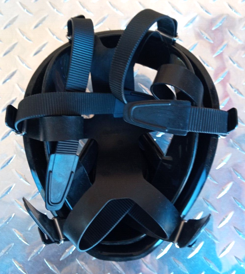 SGE 150 40mm NATO Gas Mask, for NBC & Impact Protection Open Box New Med/Large