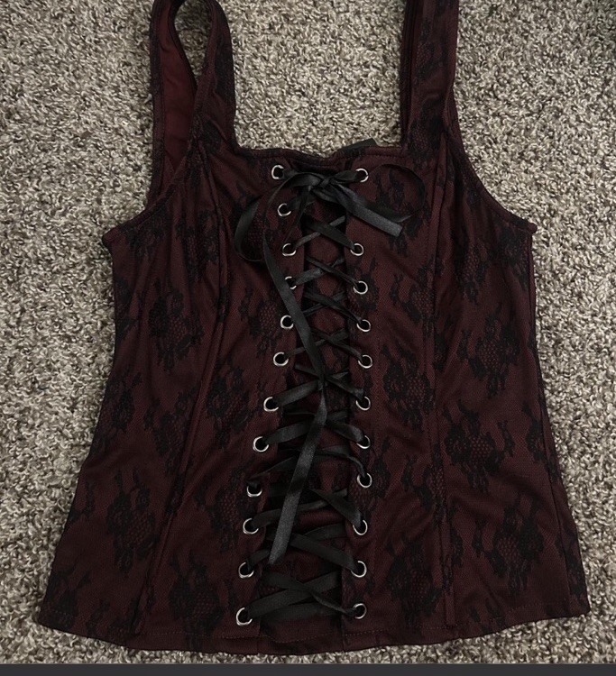 Social Collision Womens Sz Large Lace Up Back Zip Corset Top Burgundy And Black