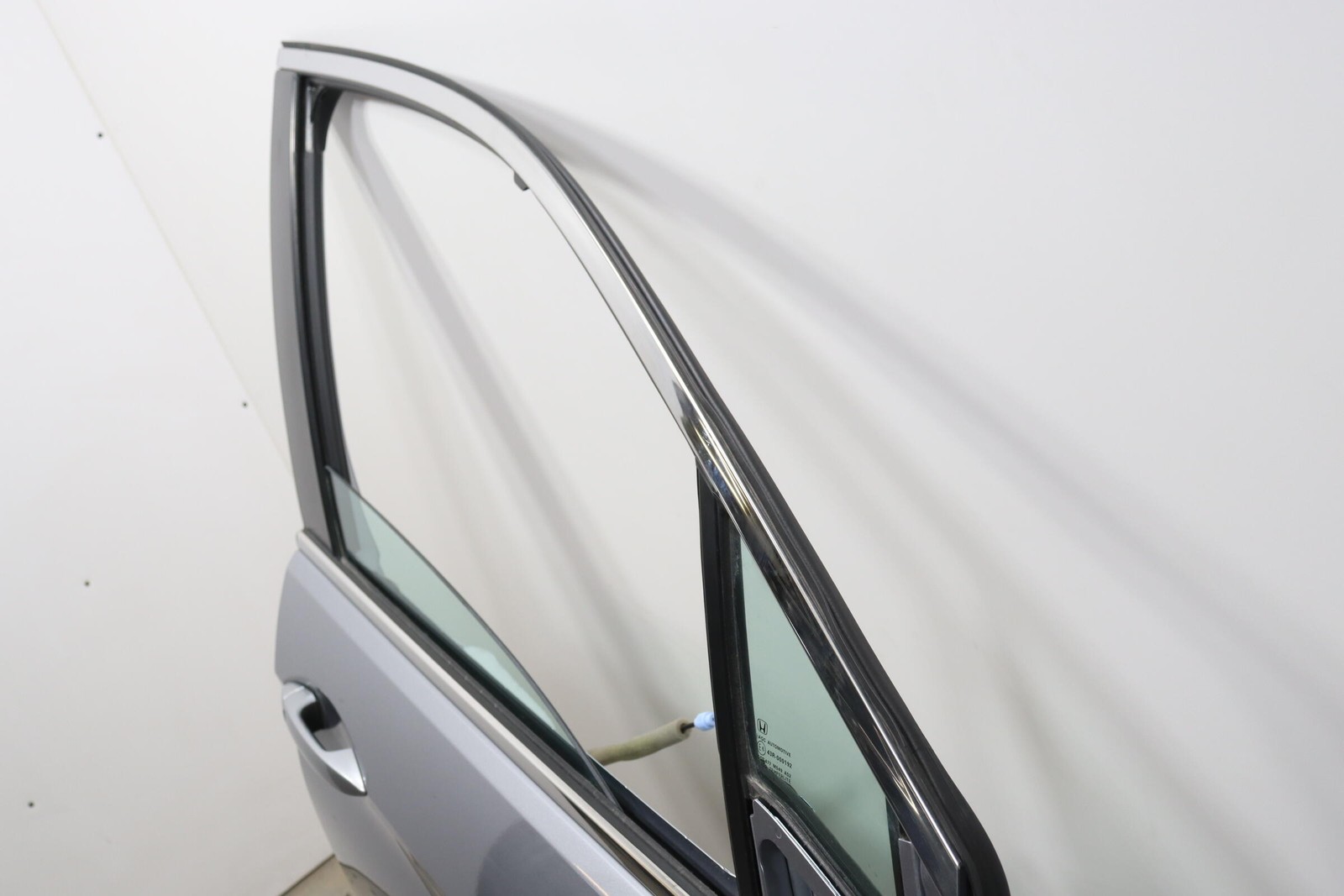 2016-2022 HONDA PILOT FRONT RIGHT PASSENGER SIDE DOOR ASSEMBLY OEM SILVER_NH830M