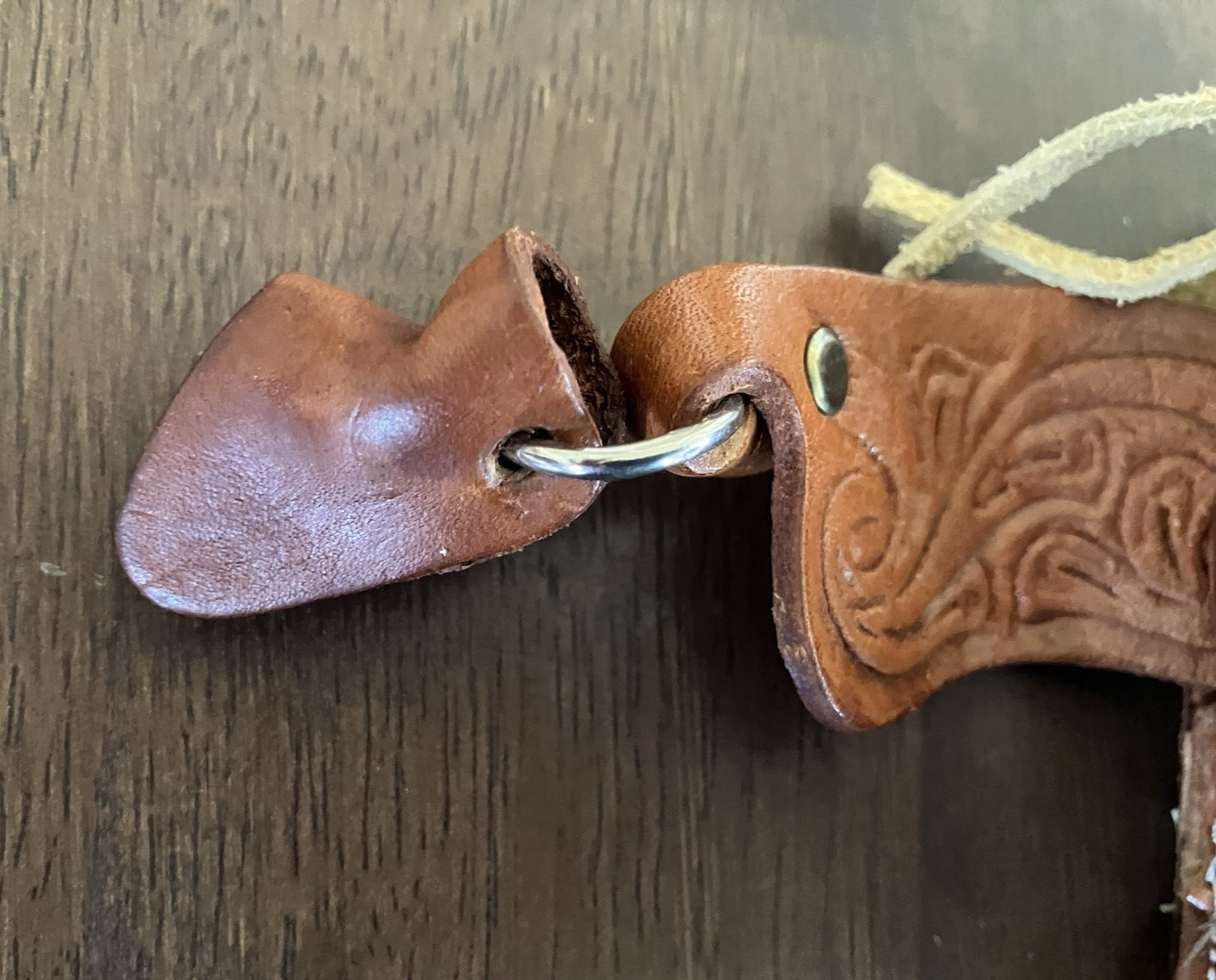 Vintage MINIATURE Western HORSE SADDLE Tooled Leather Salesman Sample or Toy