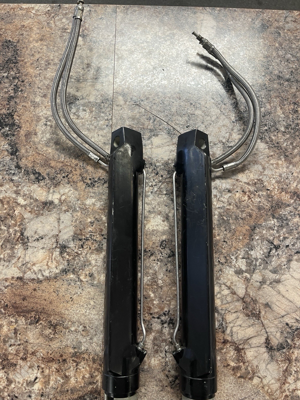 New MerCruiser OEM Alpha 1 Gen 2 Trim Cylinder / Rams - Set 815935A7 / 815954A7