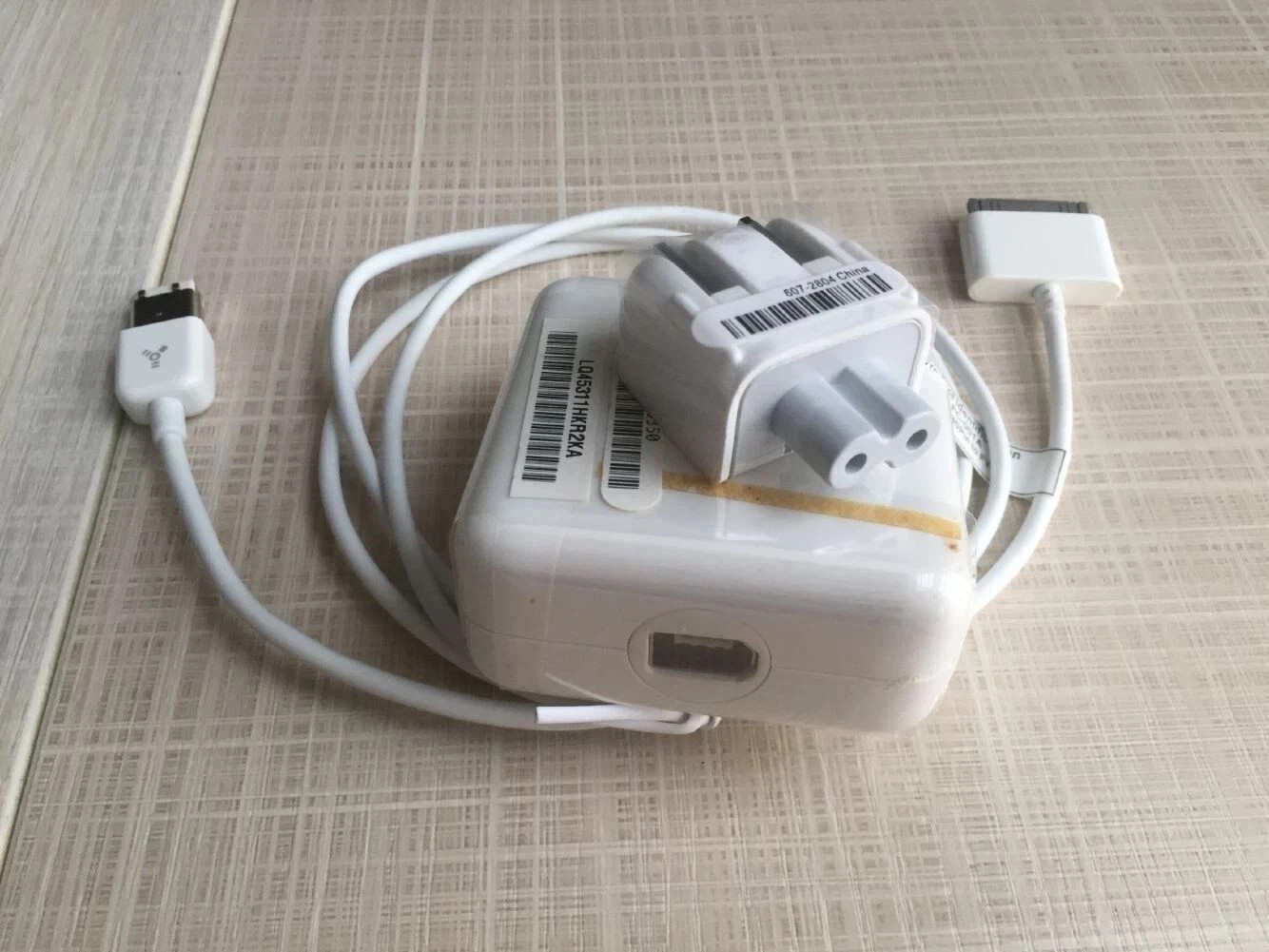 A1070 Firewire 1394 iPod Mini Power Adapter + FW 6Pin to 30Pin Data Cable Cord