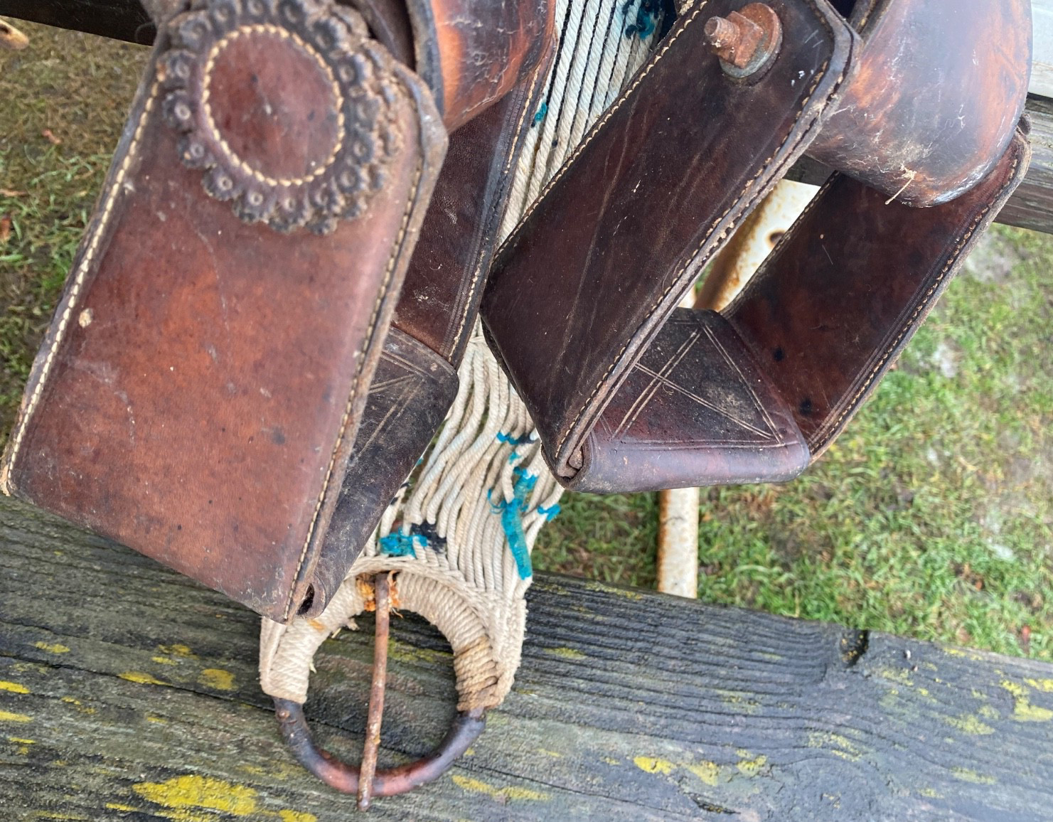 Vintage/Antique Galindo 14” Mexican vaquero saddle w/saddle bags, sword scabbard