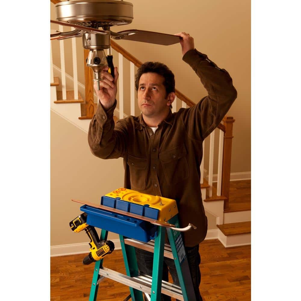 Job Caddy Lock-In Accessory for Fiberglass Step Ladders