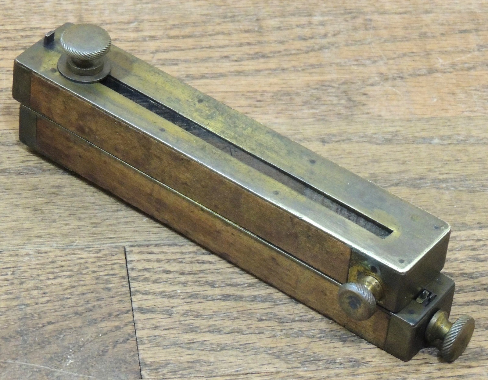 1891 WELSH PATENT WOOD/BRASS CARPENTERS' GAGE-MARKING-MORTISE-GAUGE-ANTIQUE TOOL