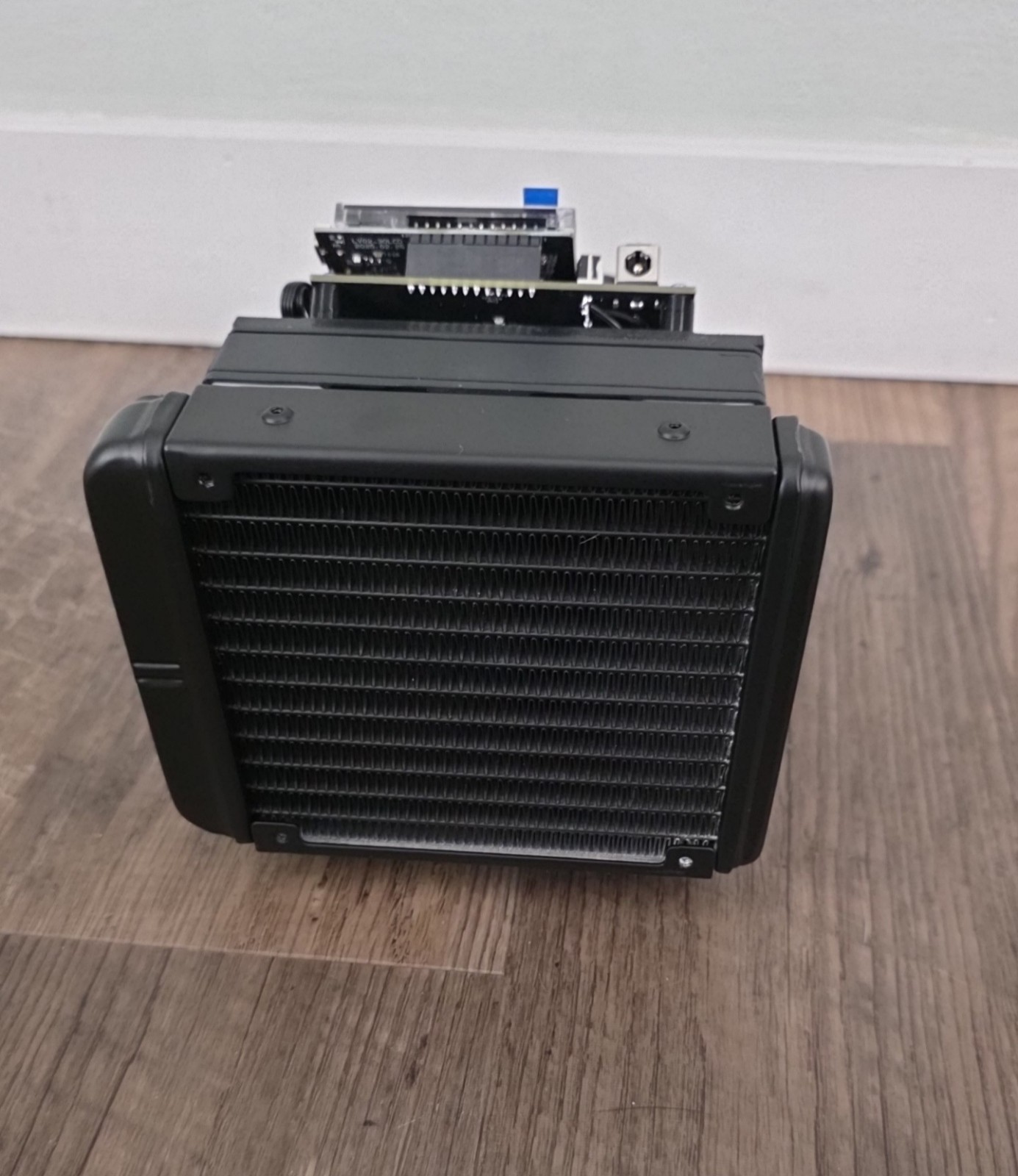 NerdQaxe++ 4.8TH/s Hydro Miner - US STOCK