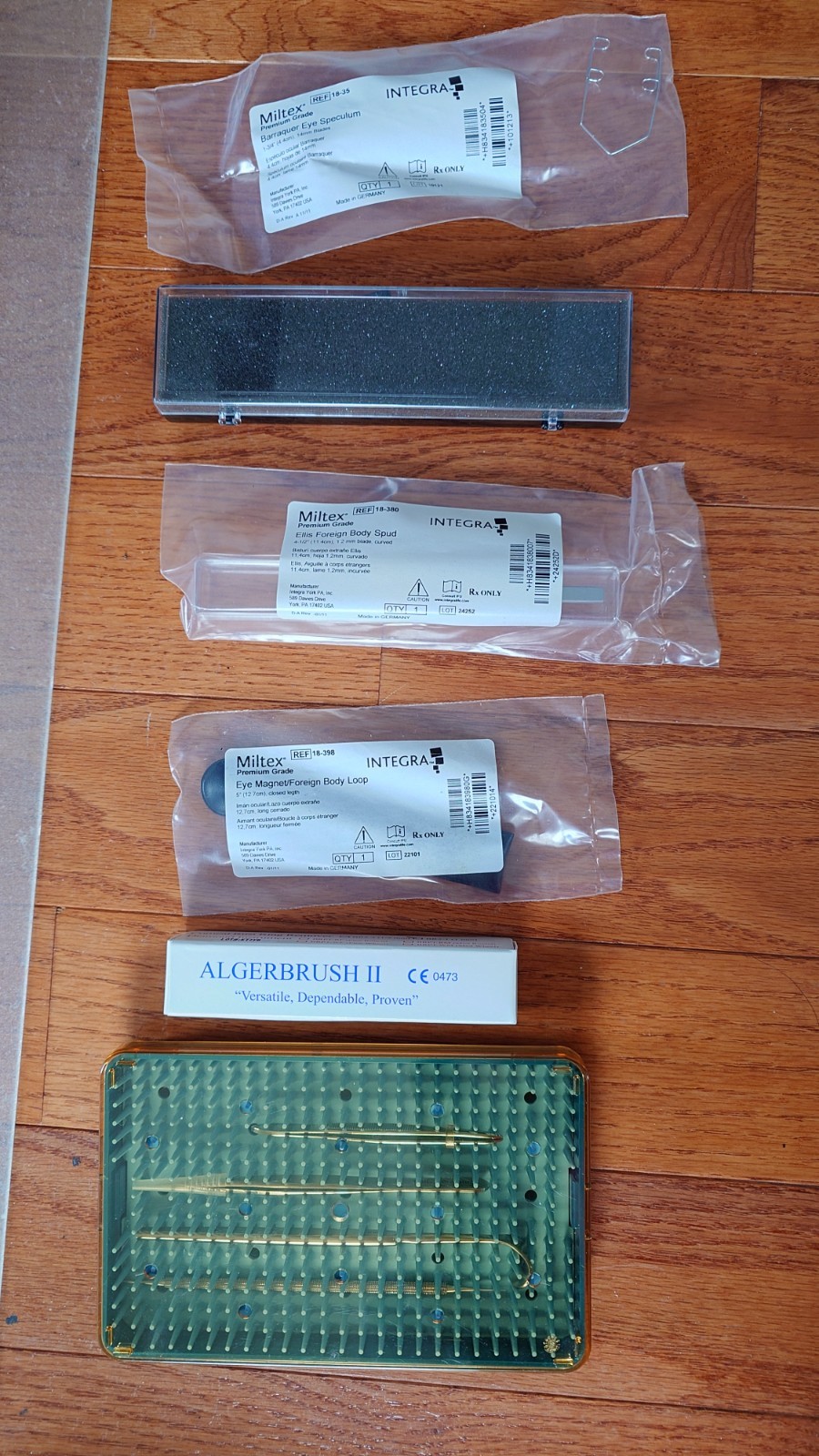 ophthalmic foreign body removal kit with alger brush