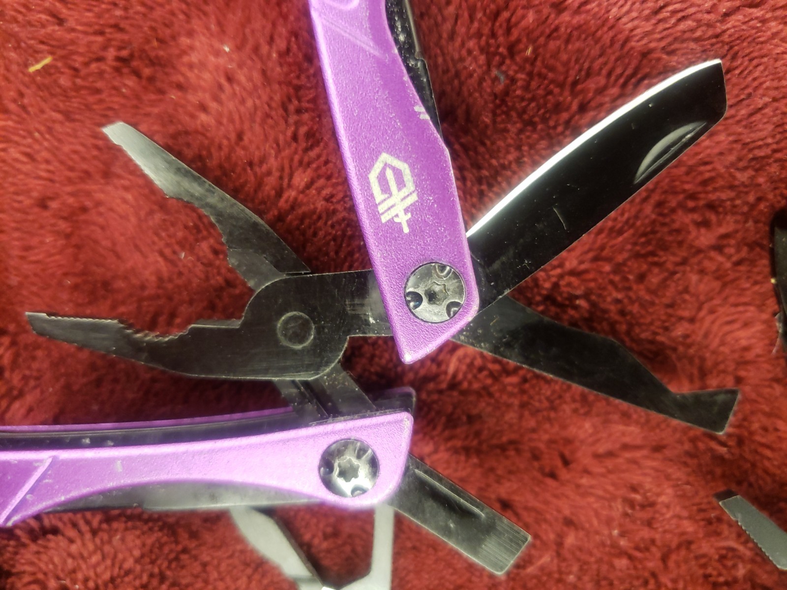 Lot of 2 Gerber Multi Tool Dime multiplier Black & Purple
