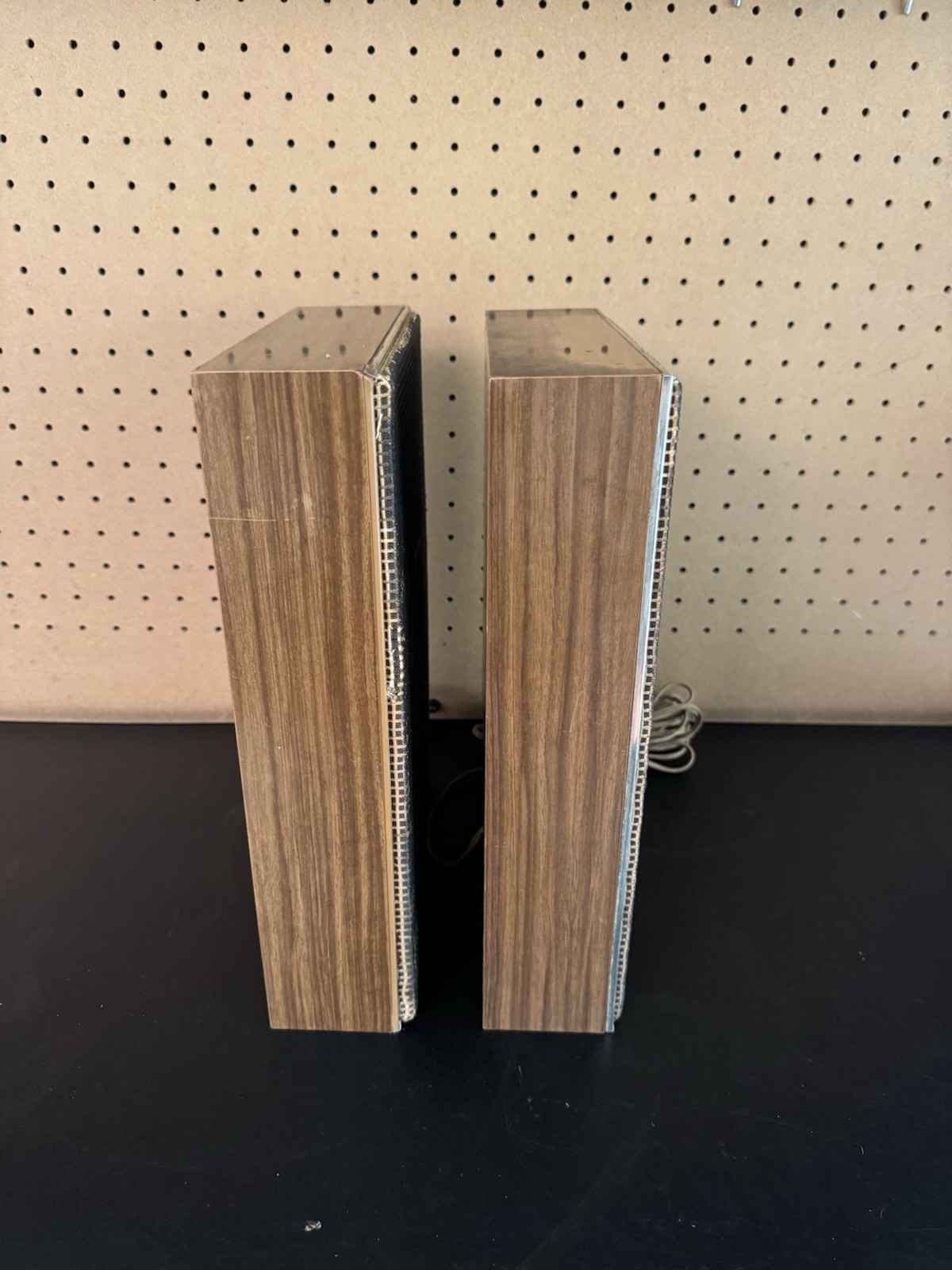 Grundig RTV 360U Solid State Am/Fm Short Wave Radio Stereo w/Speakers *READ*