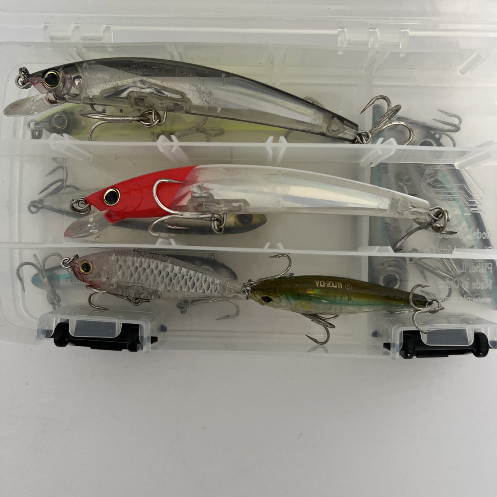 Plano 3500 Stowaway Case With Mixed Lot Of 6 YoZuri And 3 Bomber Lures