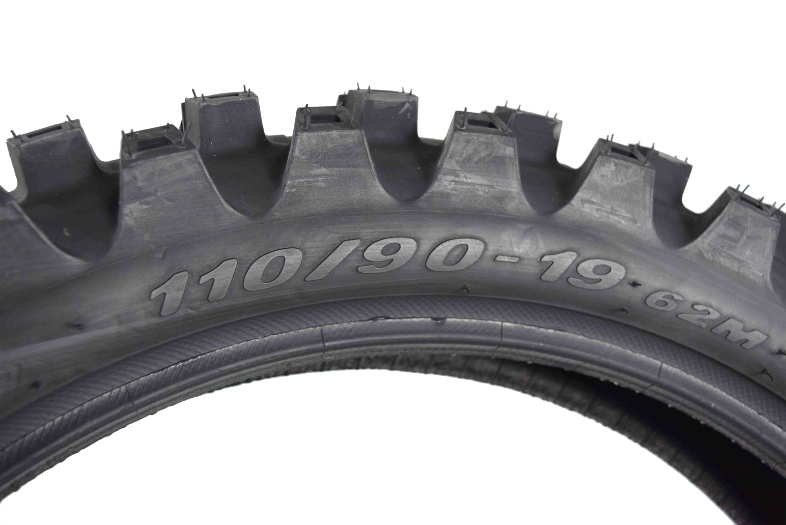 Pirelli Scorpion MX 32 Mid Hard 110/90-19 Rear Dirt Bike Tire with Keychain