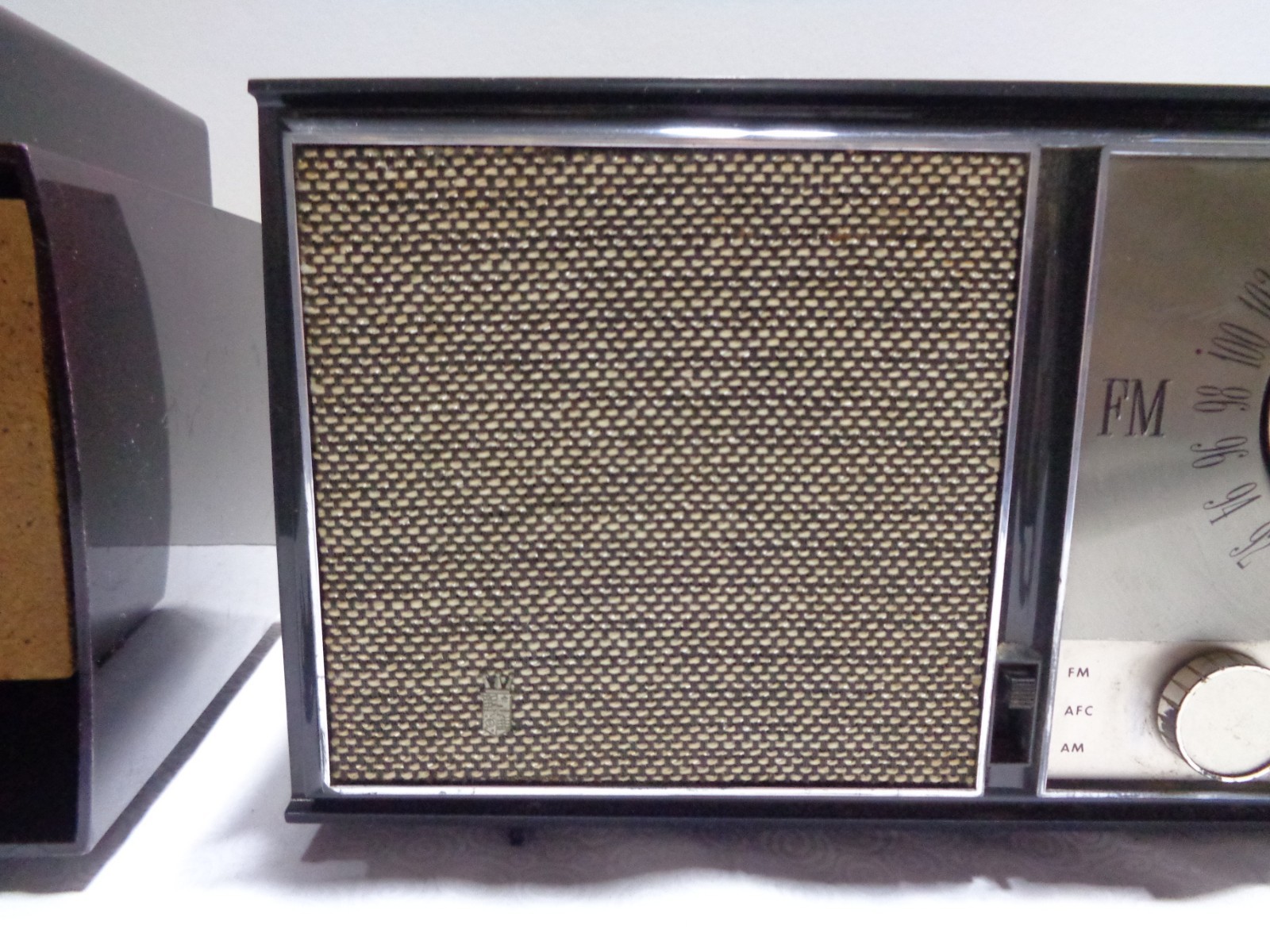 GE Tube Radio Model 480 Musaphonic & Zenith Tube Radio Model S-64184/Both Work