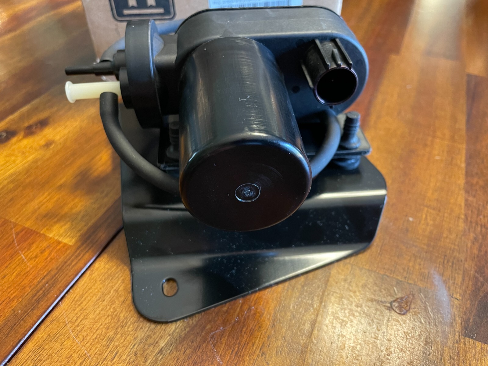 Mopar Electric Vacuum Pump for 2003-2004 Dodge Ram 2500/3500 5.9L, Ford 7.3/6.0L