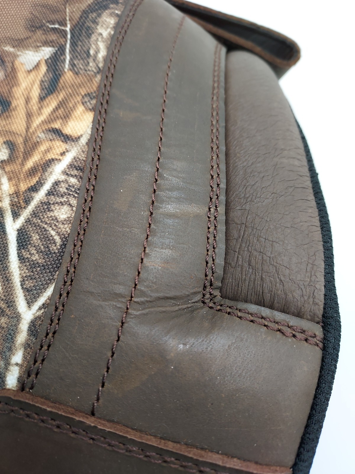 Magellan Outdoors Womens Sz 7B Snake Shield Armor 3.0 Realtree Edge APX (K4-D2)