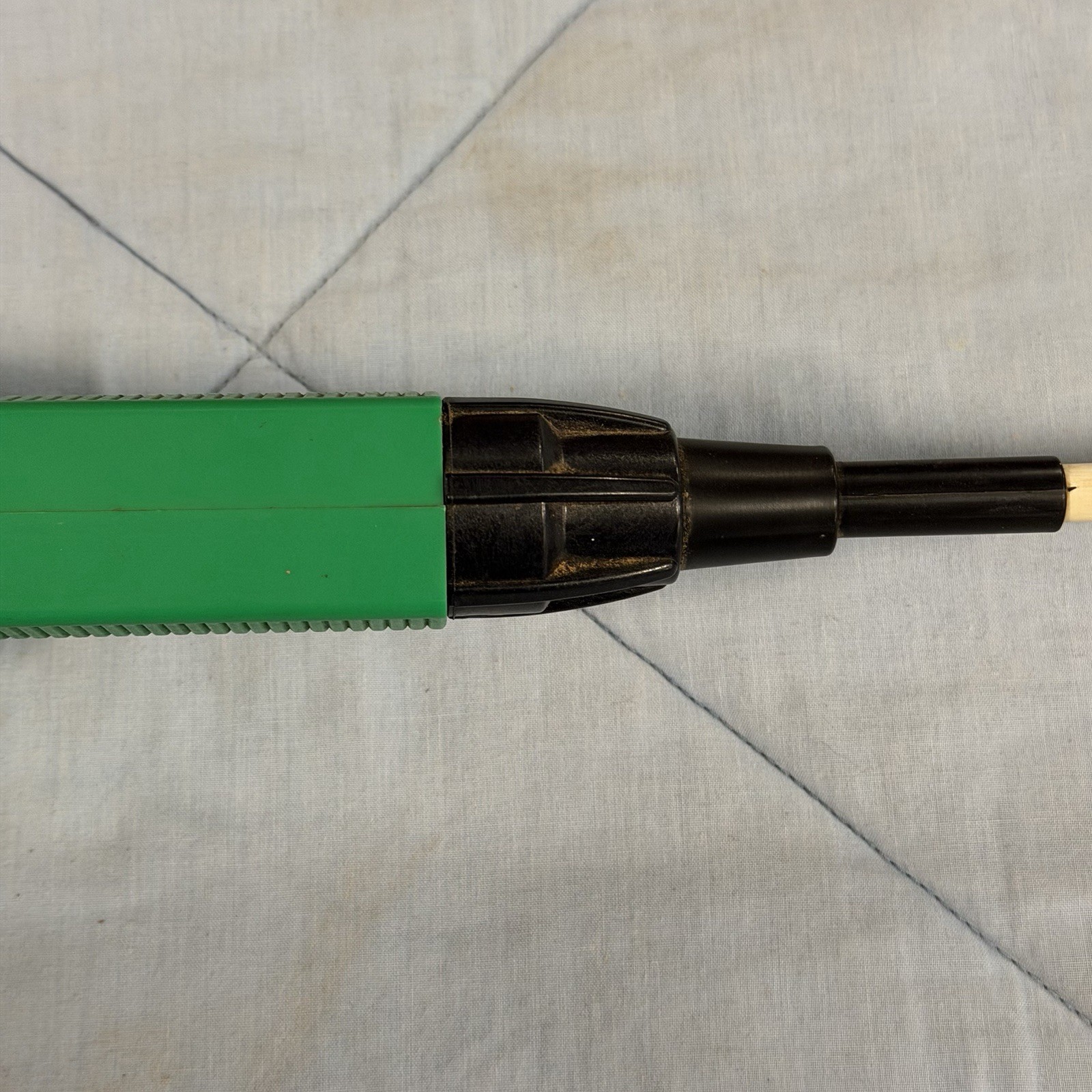 Hot-Shot The Green One Electric Livestock Prod HS2000 6xC Batteries TESTED WORKS