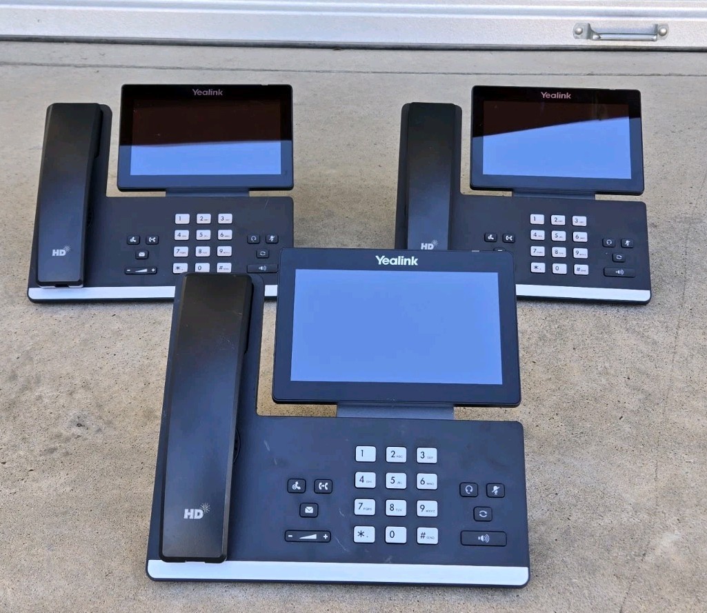 Lot of (3) Yealink SIP-T58A VOIP Smart Business Phones NO CORDS