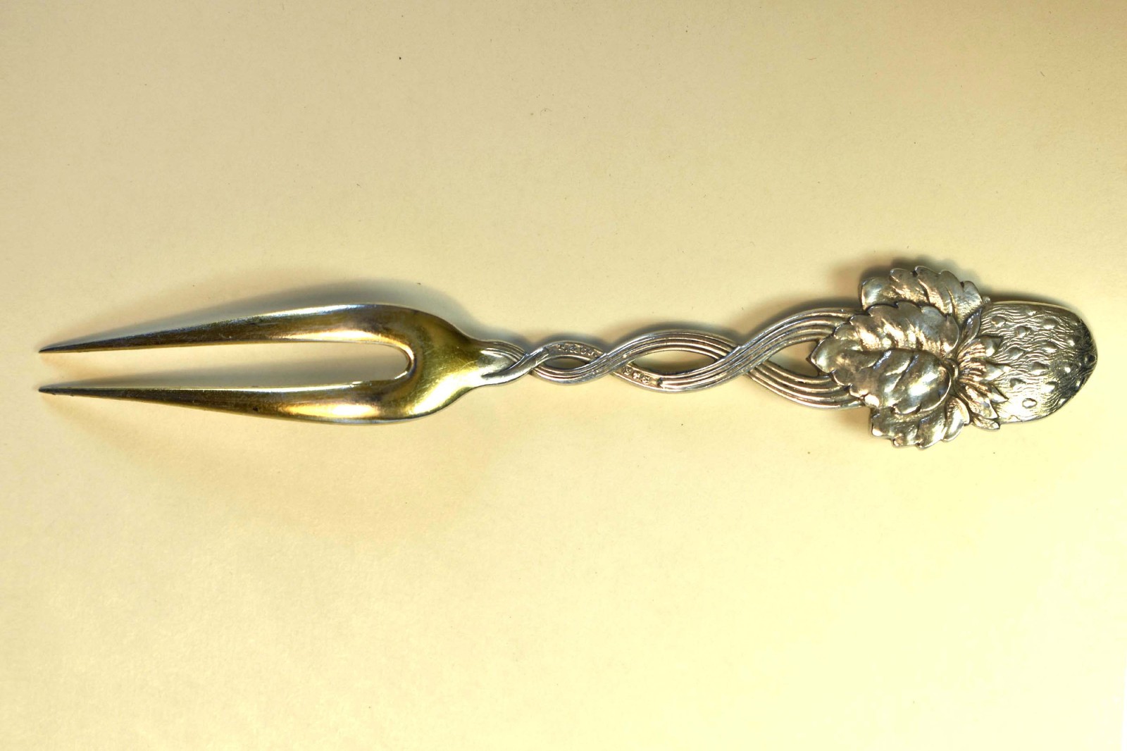 TIFFANY & CO Sterling Silver - STRAWBERRY VINE - 2-Tine Fork - 4.5" - 17.5 g