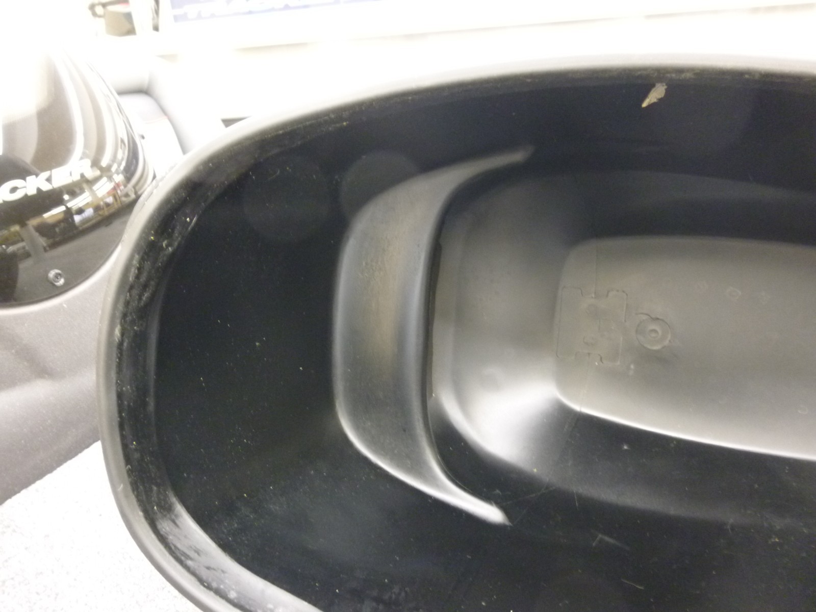 REDUCED USED Mercury Outboard 9.9 HP Top Cowl HOOD *FRESH WATER* TOHATSU