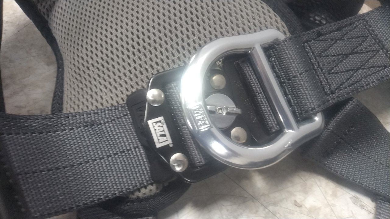 3M DBI-Sala 1140123 Size L 420 Lb Weight Cap Full Body Harness