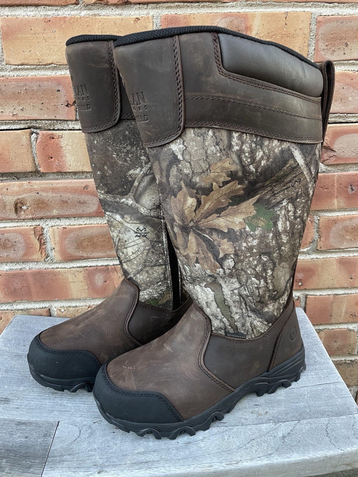 🔥 Magellan Outdoors • Women’s Snake Shield Armor Camo 2.0 Boots • Size 8.5B 8.5
