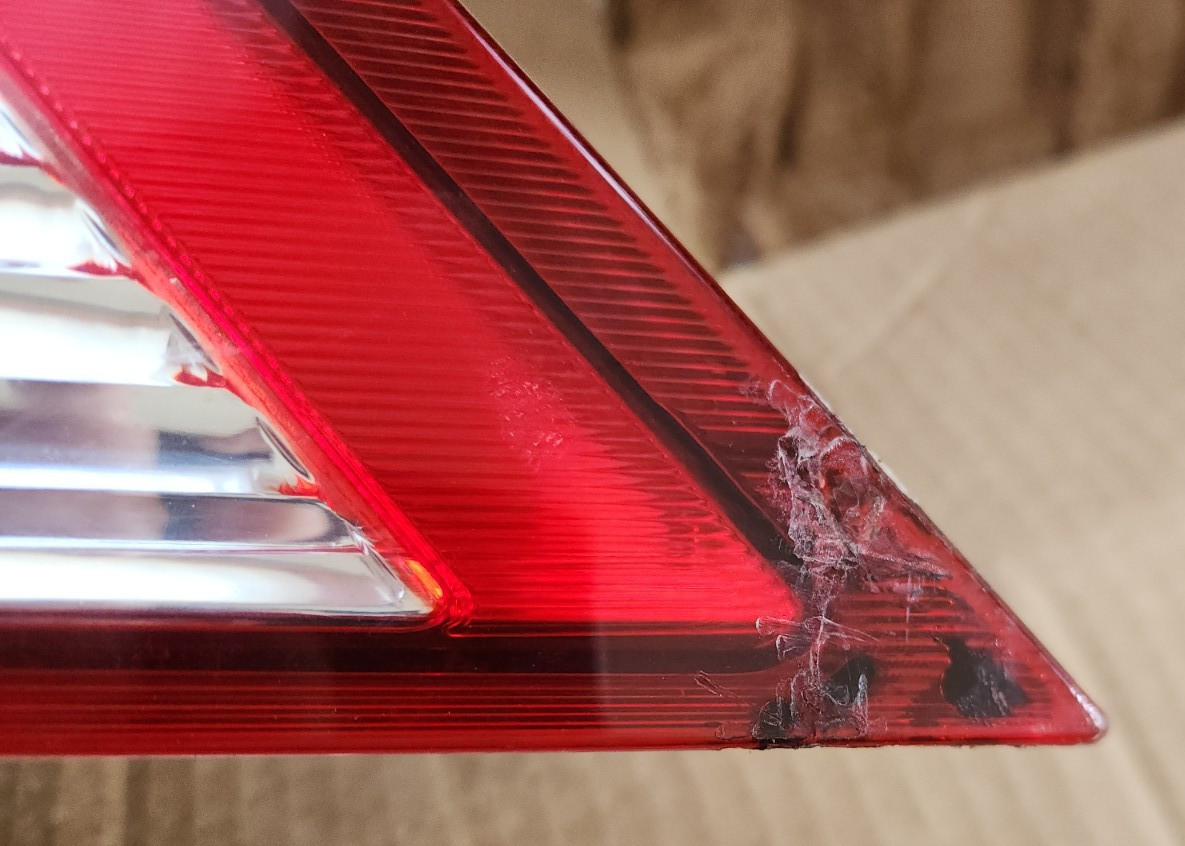 2005 2006 2007 MERCURY MONTEGO RH Right Passenger TAIL LIGHT LAMP TAILLIGHT OEM