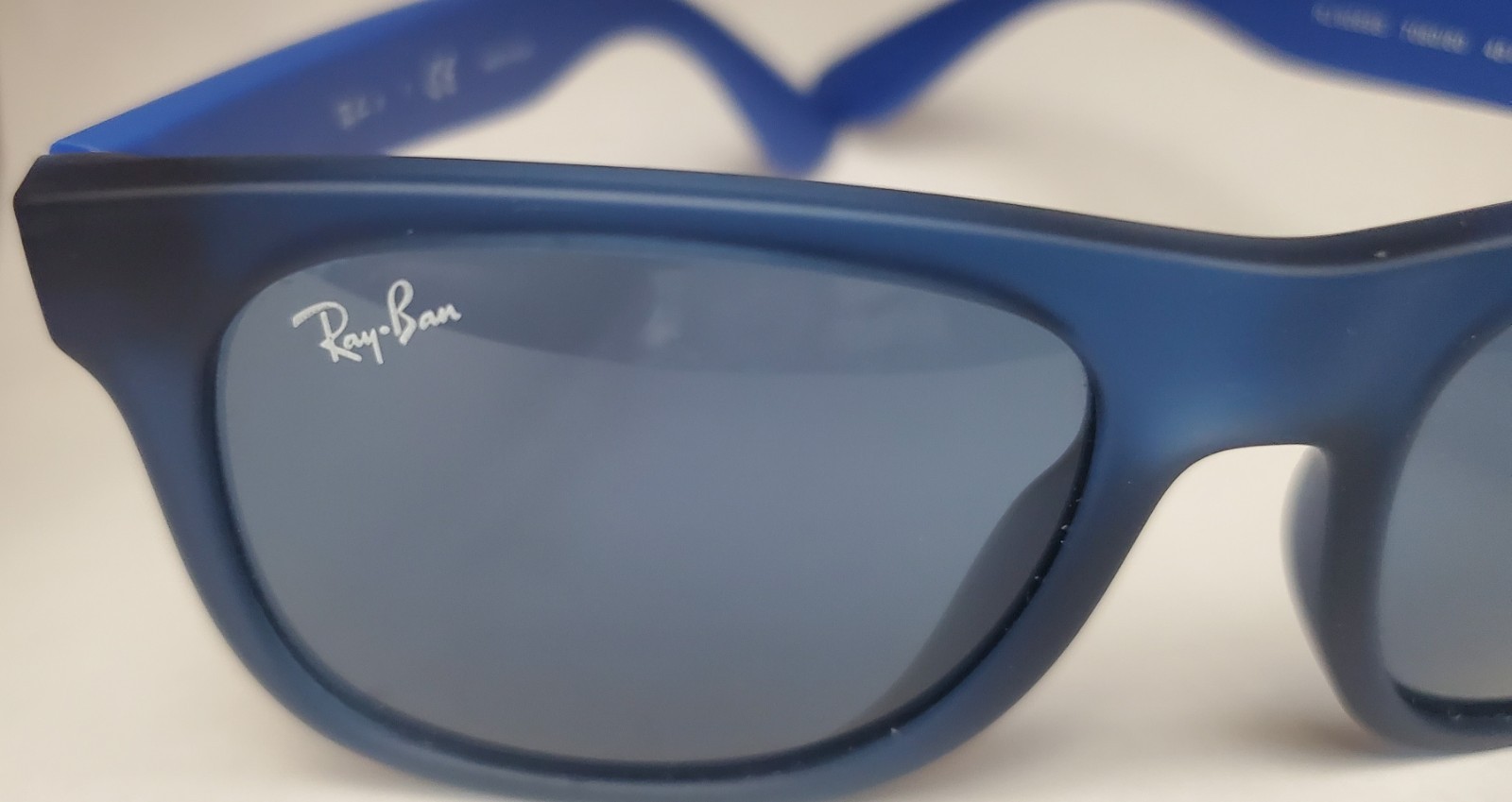 Ray-Ban Jr Justin RJ 9069S 7060/80 48-16-130 Blue Kids Sunglasses With Case