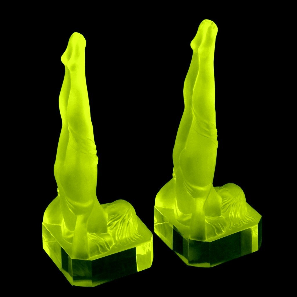 France Art Deco ' Bookends ' Vaseline Uranium Glass Sculpture 1930' H.Hoffmann