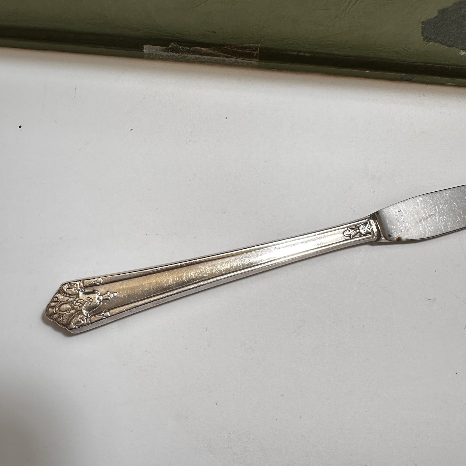 1847 Roger’s Bro Her Majesty Silverware 72 Piece Set Vintage