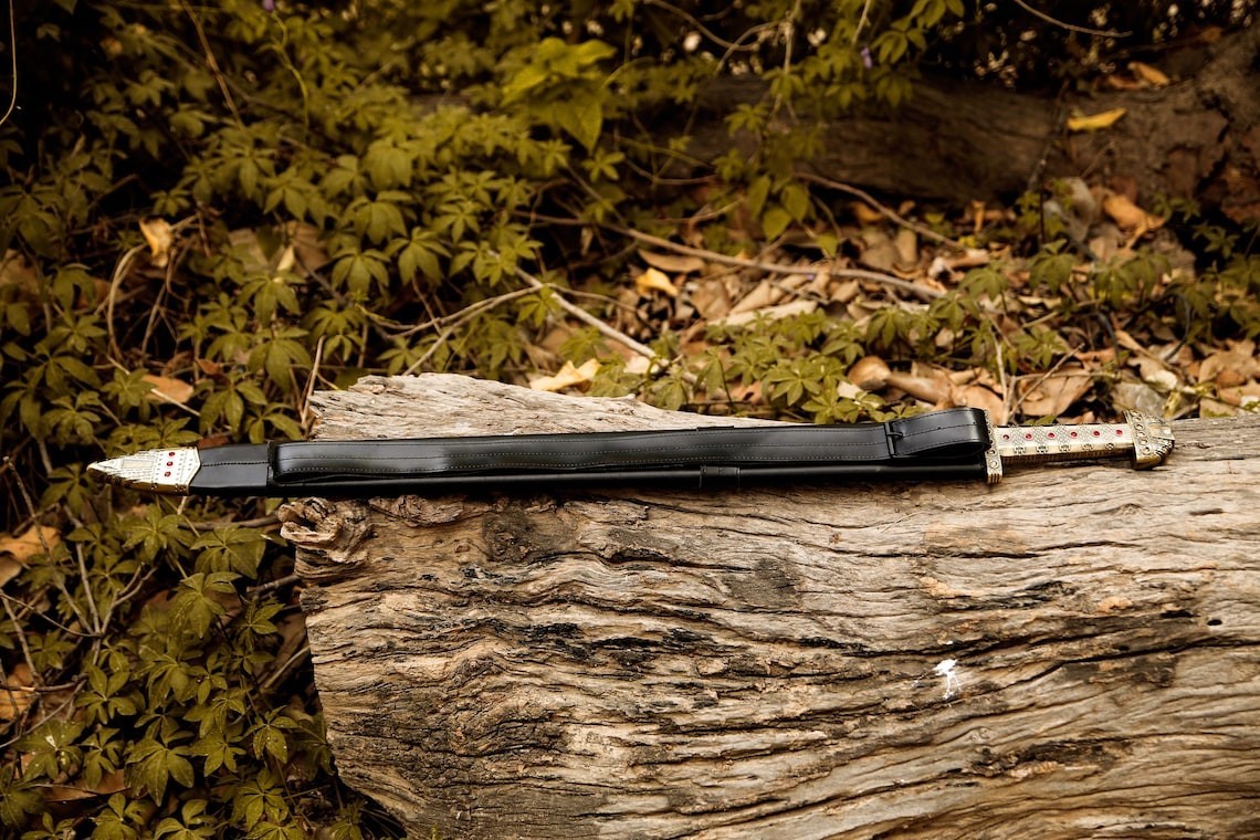 Hand Forged Ragnar Lothbrok Viking Sword w/ Scabbard Must Sell